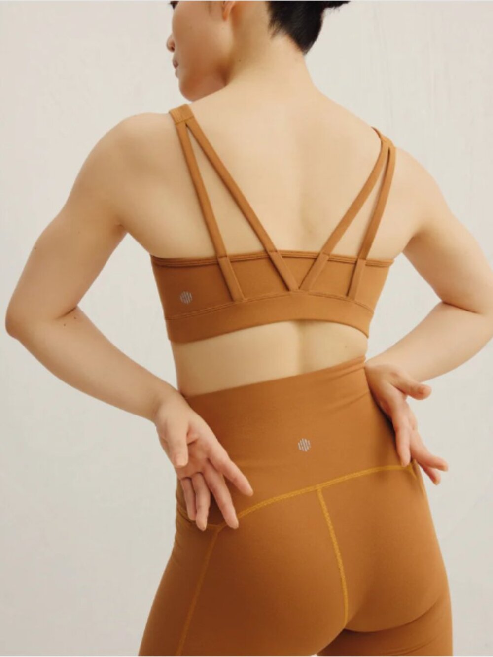 NEIWAI ACTIVE Mousse Medium Support Sports Bra & Leggings Set Brown S Yogo Gym